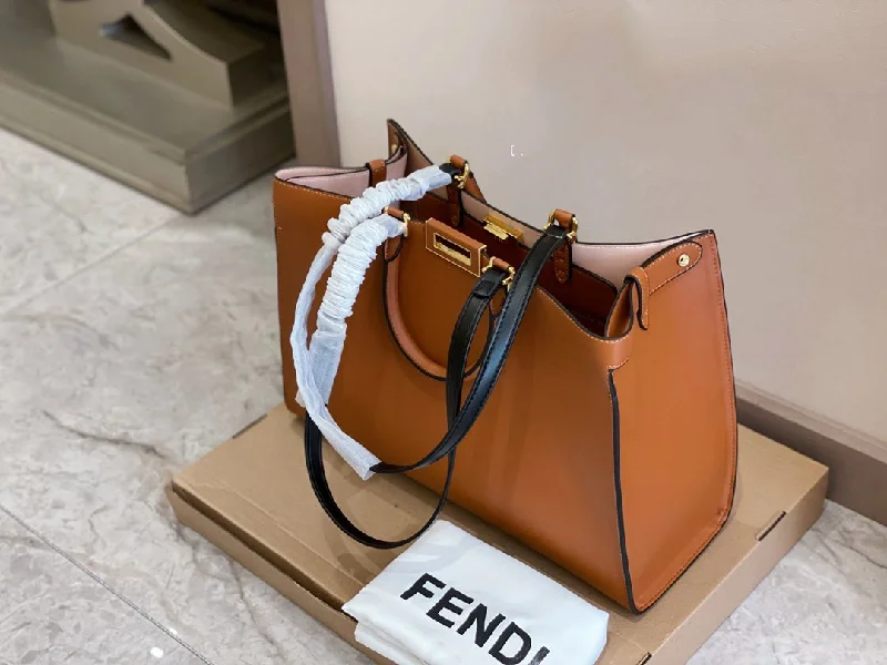 EN   Designer bags by Fendi 143