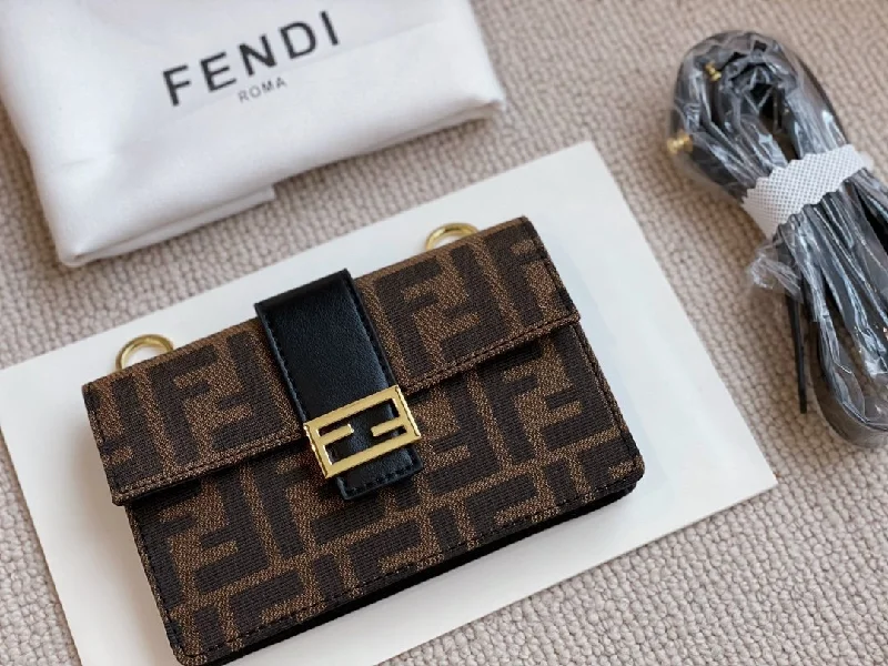 EN   Designer bags by Fendi 130