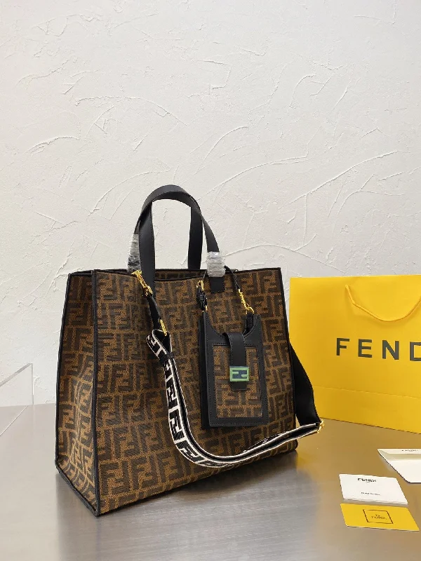 EN   Designer bags by Fendi 138