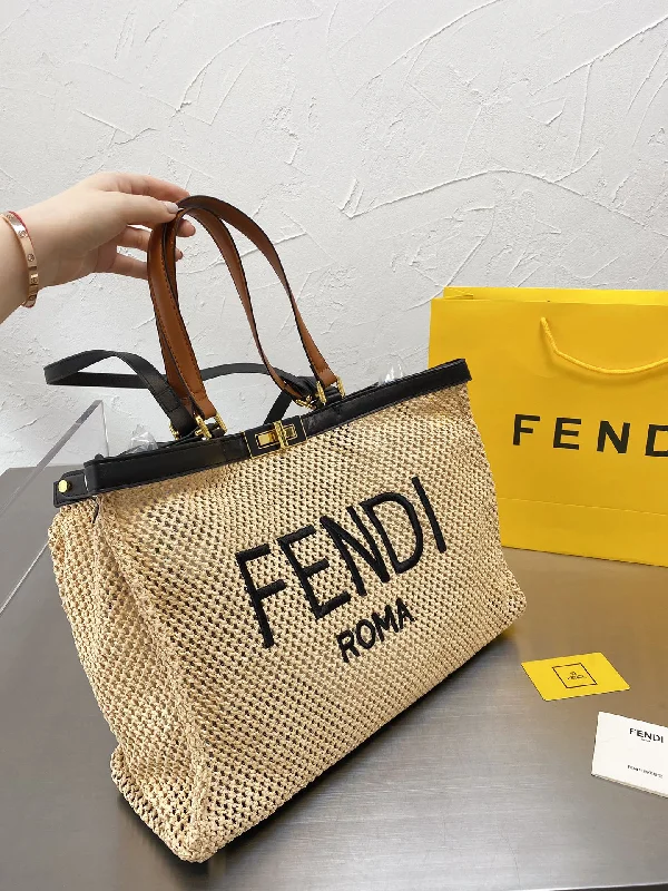 EN   Designer bags by Fendi 114