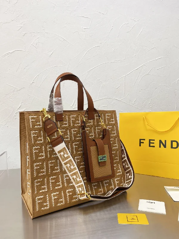 EN   Designer bags by Fendi 137