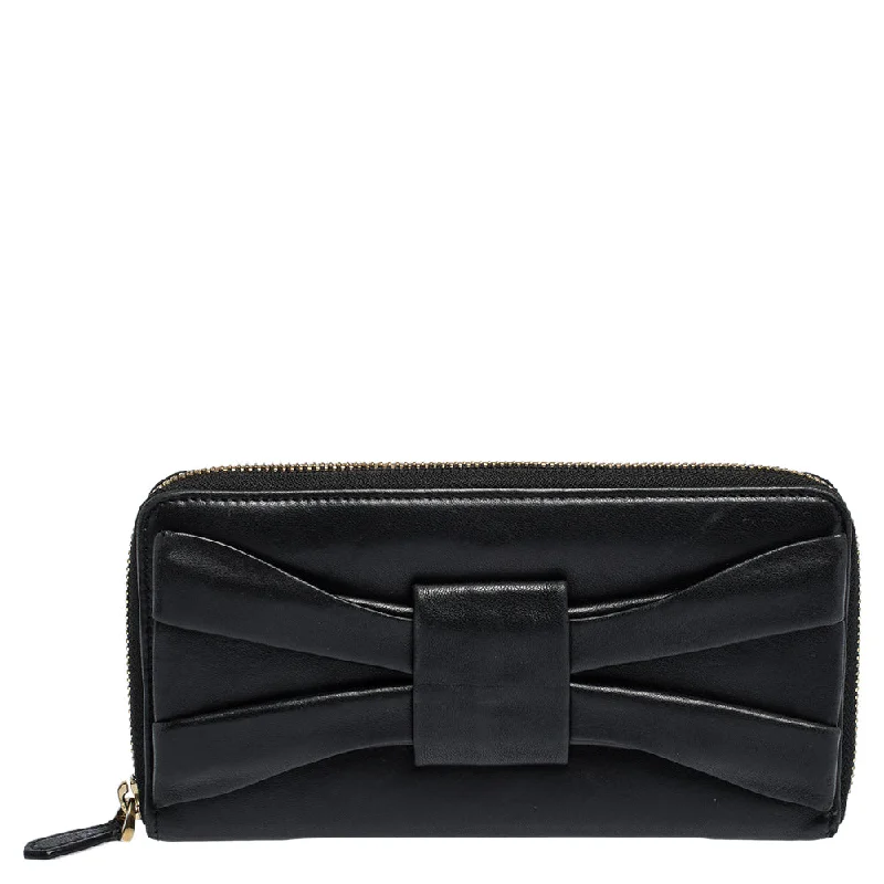 Black Leather Pleated Bow Continental Wallet