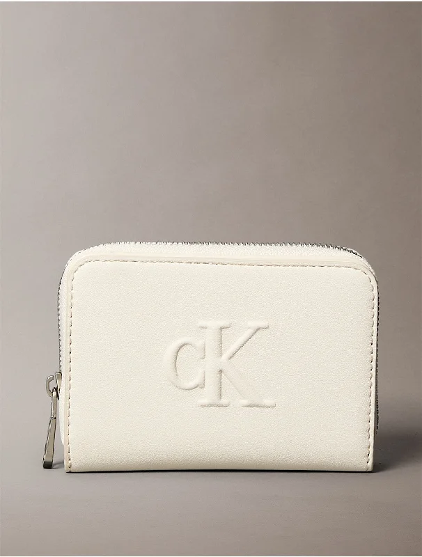 Women's Sculpted Impression Wallet - White